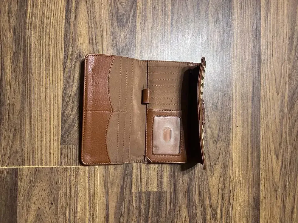 Etienne Aigner Wallet
